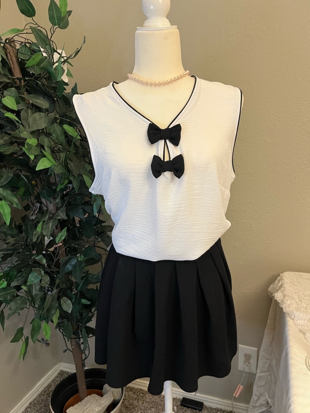 Luxology Black and White Textured Dress with Bow Trim